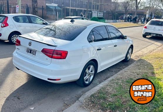 Autos - Volkswagen Vento luxury 2015 Nafta 130000Km - En Venta