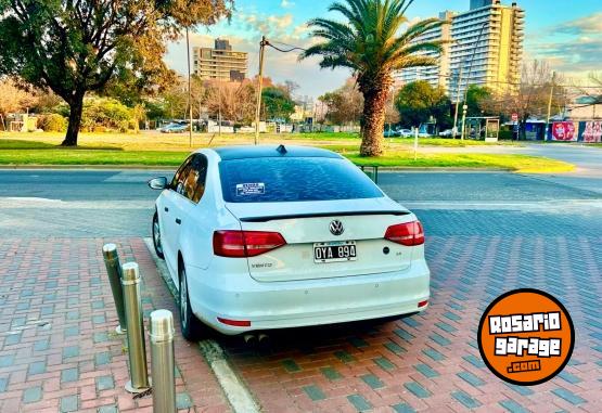 Autos - Volkswagen Vento luxury 2015 Nafta 130000Km - En Venta