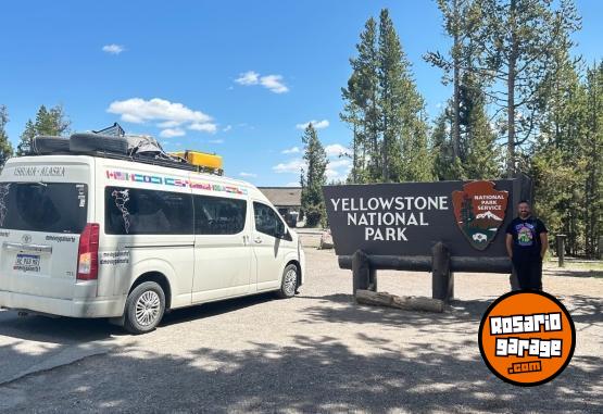 Utilitarios - Toyota Hiace conmuter 2021 Diesel 130000Km - En Venta