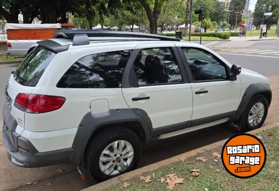 Autos - Fiat Palio Adventure 2014 GNC 130000Km - En Venta