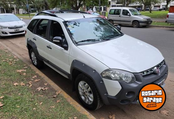 Autos - Fiat Palio Adventure 2014 GNC 130000Km - En Venta