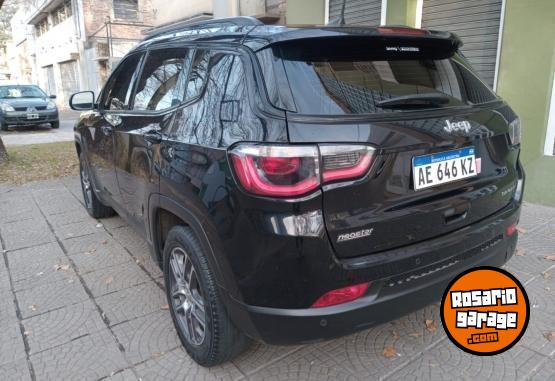 Camionetas - Chrysler JEEP COMPASS SPORT 2021 Nafta 69000Km - En Venta