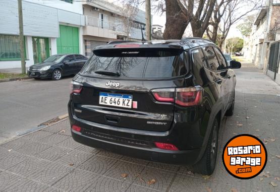 Camionetas - Chrysler JEEP COMPASS SPORT 2021 Nafta 69000Km - En Venta