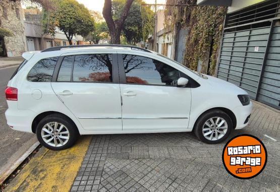 Autos - Volkswagen Suran - MSI 2015 Nafta 108000Km - En Venta