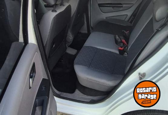 Autos - Volkswagen Suran - MSI 2015 Nafta 108000Km - En Venta