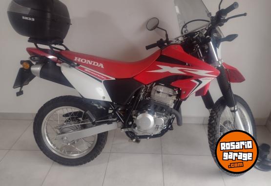 Motos - Honda Tornado XR 250 2023 Nafta 4300Km - En Venta