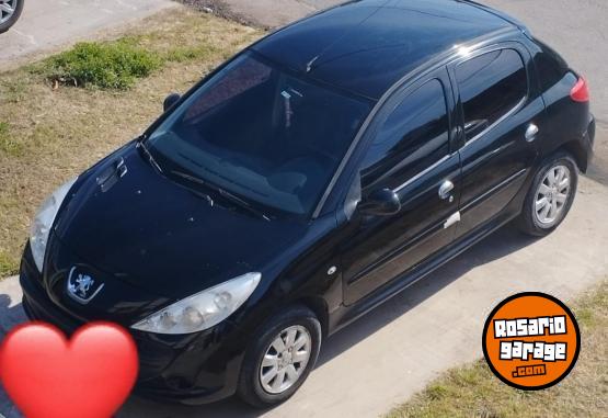 Autos - Peugeot 207 Compact 1.4 2009 Nafta 150000Km - En Venta