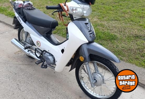 Motos - Zanella Due 110 cc 2023 Nafta 9800Km - En Venta