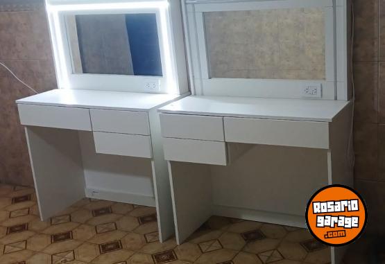 Hogar - Tocador de Maquillaje con luces LED - En Venta