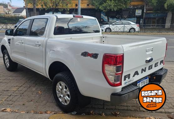 Camionetas - Ford Ranger 4x4 2021 Diesel 150000Km - En Venta