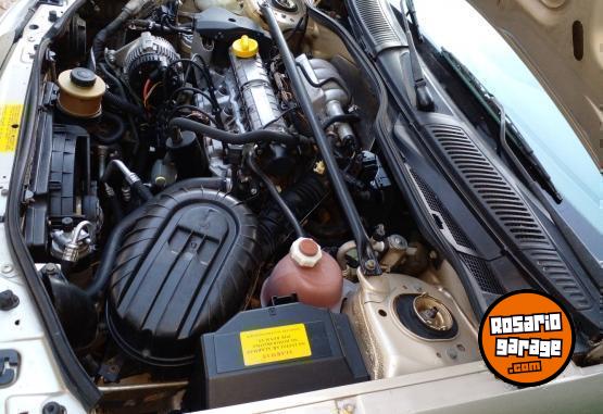 Autos - Renault megane 2.0 rxe 1999 Nafta 260000Km - En Venta