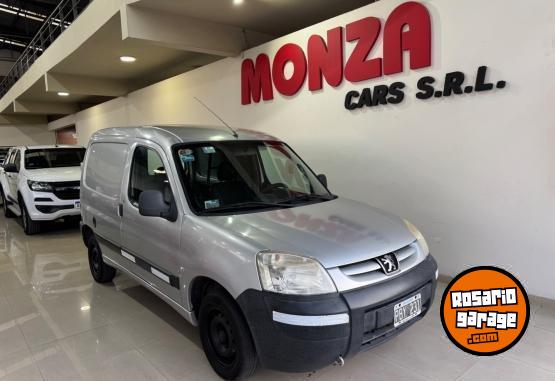 Utilitarios - Peugeot Partner 2015 GNC 156300Km - En Venta