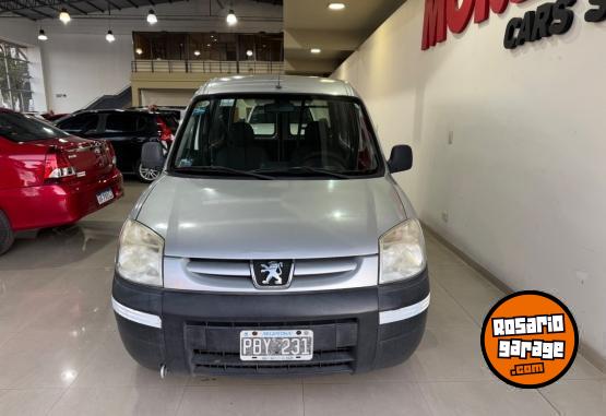 Utilitarios - Peugeot Partner 2015 GNC 156300Km - En Venta