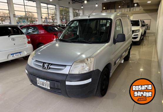 Utilitarios - Peugeot Partner 2015 GNC 156300Km - En Venta