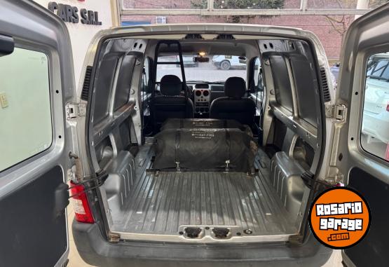 Utilitarios - Peugeot Partner 2015 GNC 156300Km - En Venta