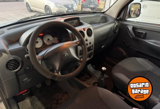 Utilitarios - Peugeot Partner 2015 GNC 156300Km - En Venta