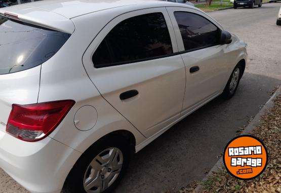 Autos - Chevrolet Onix joy 2018 Nafta 95000Km - En Venta