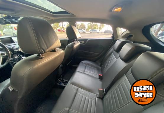 Autos - Ford Fiesta Kinetic Titanium 2013 Nafta 210000Km - En Venta