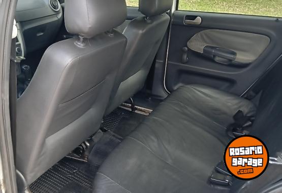 Autos - Volkswagen Voyage 2012 GNC 148000Km - En Venta