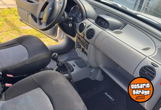 Utilitarios - Renault Kangoo 2011 Nafta 145000Km - En Venta
