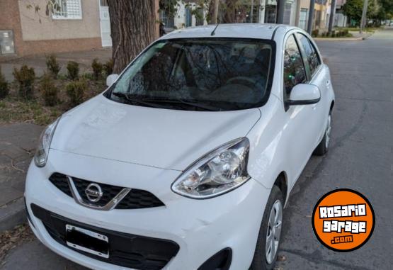 Autos - Nissan March 2015 Nafta 123000Km - En Venta
