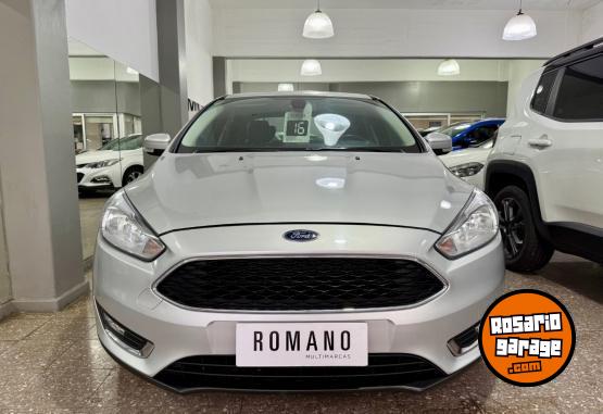 Autos - Ford Focus 4P 2.0 SE Plus Pow 2016 Nafta 81000Km - En Venta