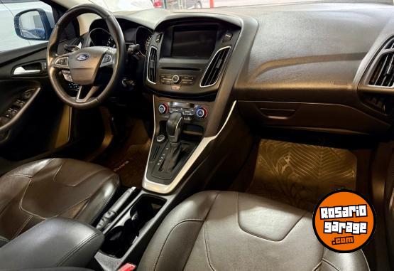 Autos - Ford Focus 4P 2.0 SE Plus Pow 2016 Nafta 81000Km - En Venta