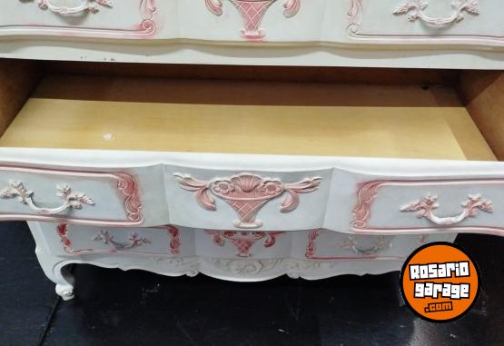 Hogar - COMODA ANTIGUA PROVENZA - En Venta