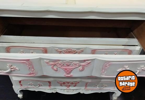 Hogar - COMODA ANTIGUA PROVENZA - En Venta