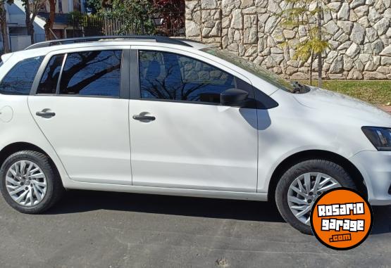 Autos - Volkswagen Suran 2017 Nafta 130000Km - En Venta