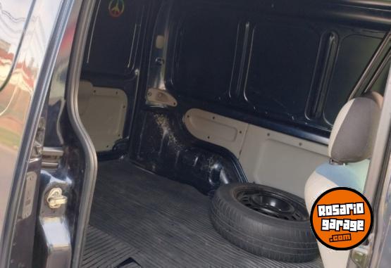 Utilitarios - Renault Kangoo 2013 Nafta 105000Km - En Venta