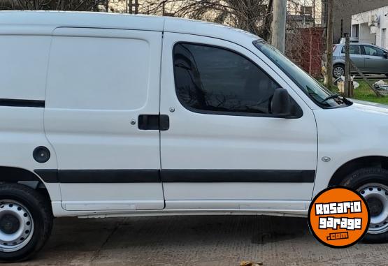 Utilitarios - Citroen BERLINGO 2019 Diesel 160000Km - En Venta