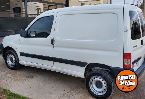 Utilitarios - Citroen BERLINGO 2019 Diesel 160000Km - En Venta