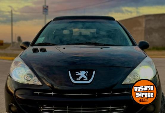 Autos - Peugeot 207 Compact 3 puertas 2011 Nafta 144000Km - En Venta