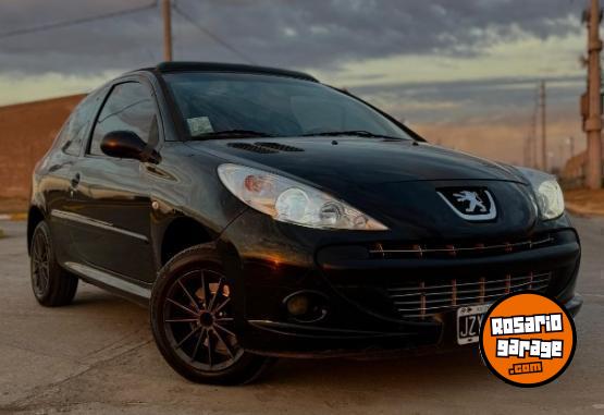 Autos - Peugeot 207 Compact 3 puertas 2011 Nafta 144000Km - En Venta
