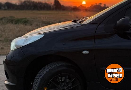 Autos - Peugeot 207 Compact 3 puertas 2011 Nafta 144000Km - En Venta