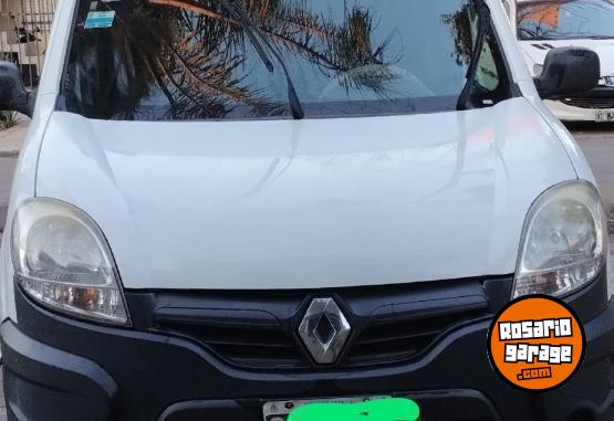 Utilitarios - Renault Kangoo 2015 Nafta 160000Km - En Venta