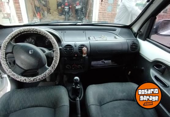 Utilitarios - Renault Kangoo 2015 Nafta 160000Km - En Venta