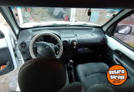 Utilitarios - Renault Kangoo 2015 Nafta 160000Km - En Venta