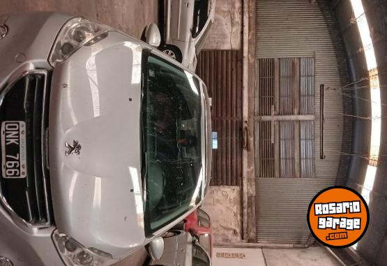 Autos - Peugeot 208 2015 Nafta 115000Km - En Venta