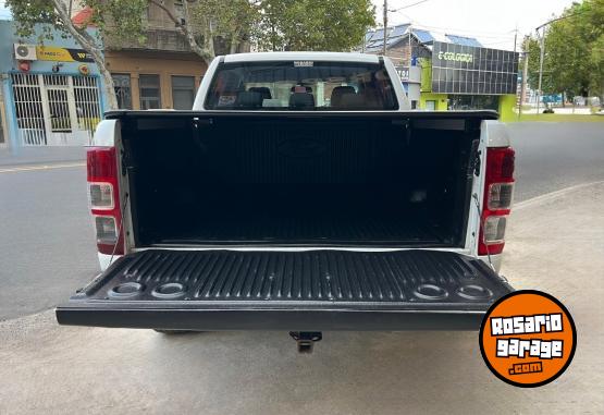 Camionetas - Ford Ranger XLT 2017 Diesel 150000Km - En Venta