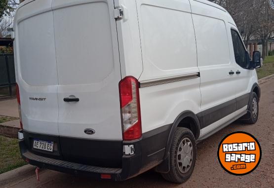 Utilitarios - Ford Transit 2021 Diesel 160000Km - En Venta