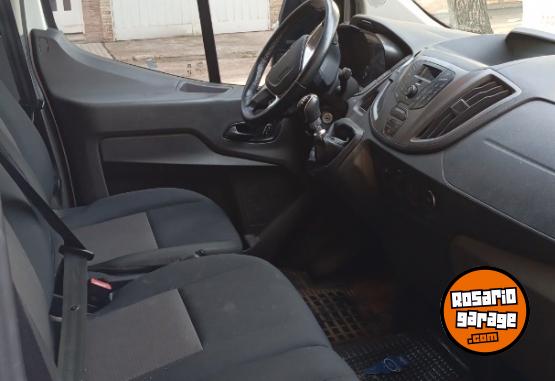 Utilitarios - Ford Transit 2021 Diesel 160000Km - En Venta