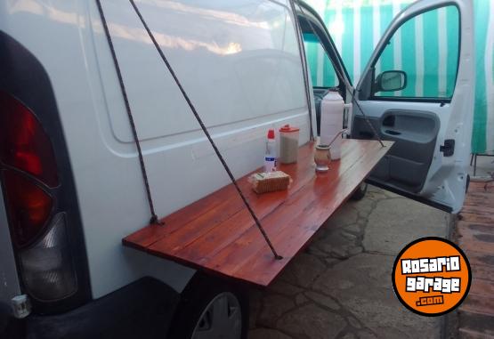 Utilitarios - Renault Kangoo furgon s/ p  lat. 2007 Diesel 1000Km - En Venta