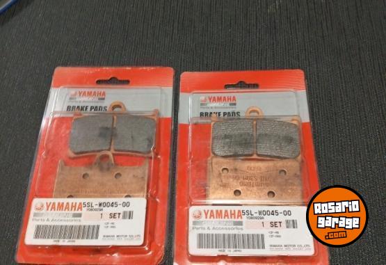 Accesorios para Motos - 2 JUEGOS NUEVOS  DE PASTILLA DE FRENO DELANTERA YAMAHA - En Venta