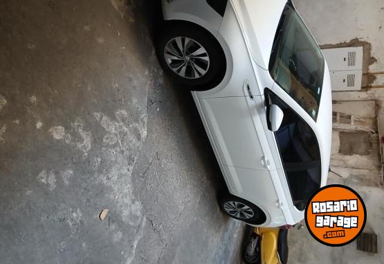 Autos - Volkswagen Polo Highine 2020 Nafta 113000Km - En Venta