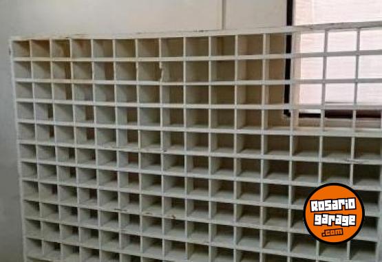 Hogar - MUEBLE CON DIVISIONES( 165+8) - En Venta