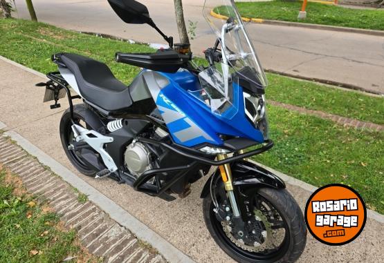 Motos - CF TOURING 650 2023 Nafta 2000Km - En Venta
