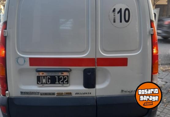 Utilitarios - Renault Kangoo Furgón 2011 Nafta 111111Km - En Venta