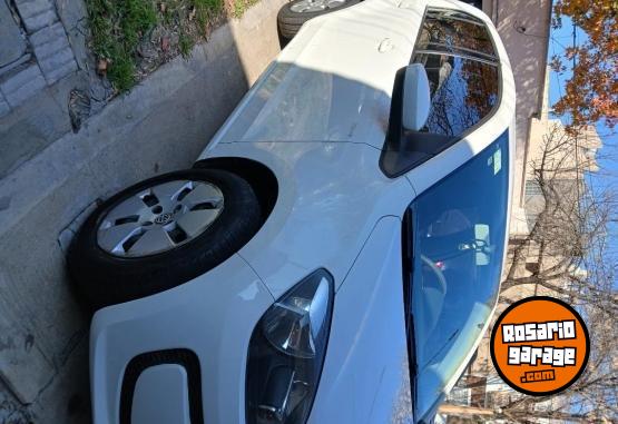 Autos - Volkswagen Up Move 5 ptas 2016 Nafta 180000Km - En Venta